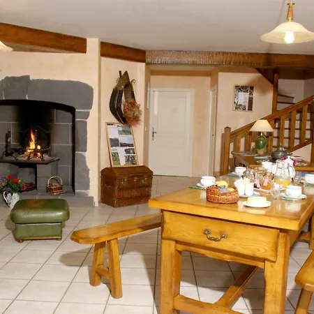 Ferme De Lasbordes Maison d'hôtes *